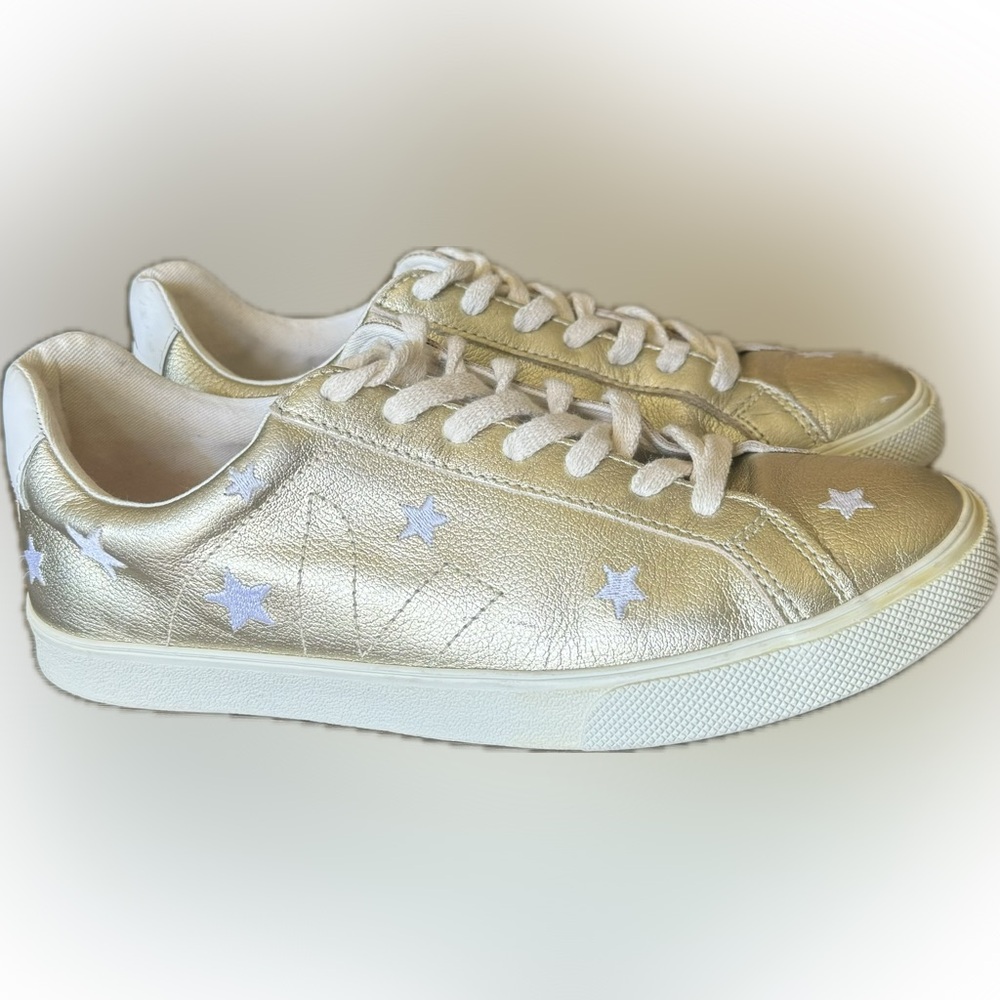 Veja x Madewell Esplar Low Sneakers in Star-Embroidered